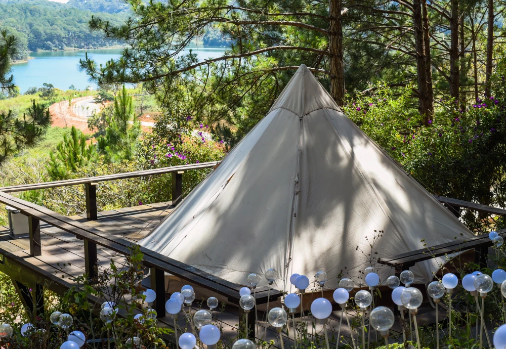 pyramid meditation tent